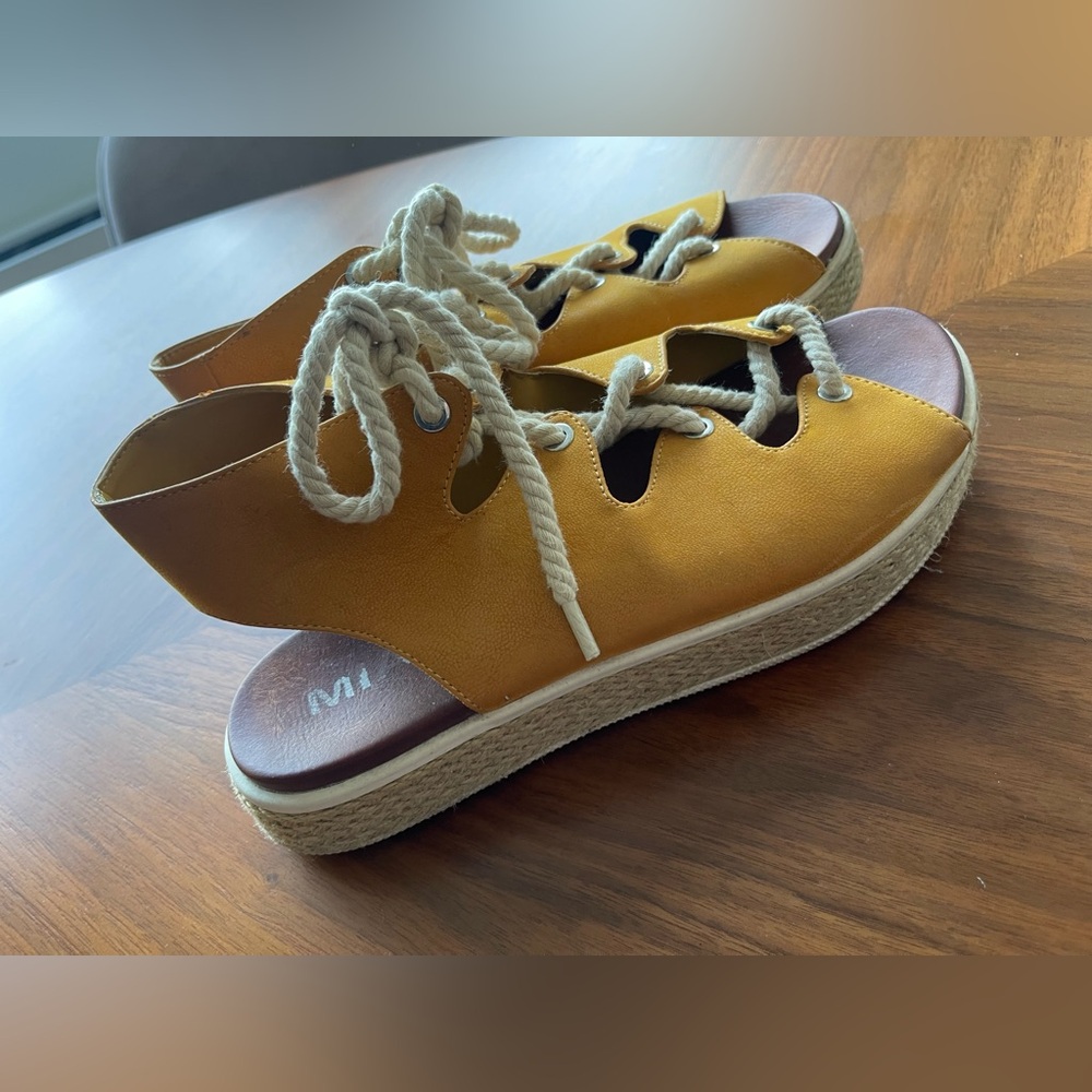 MIA Yellow Sandals with Rope Laces